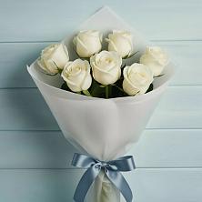 Букет 7 Белых роз Эдлесс Лав в Ханты-Мансийске