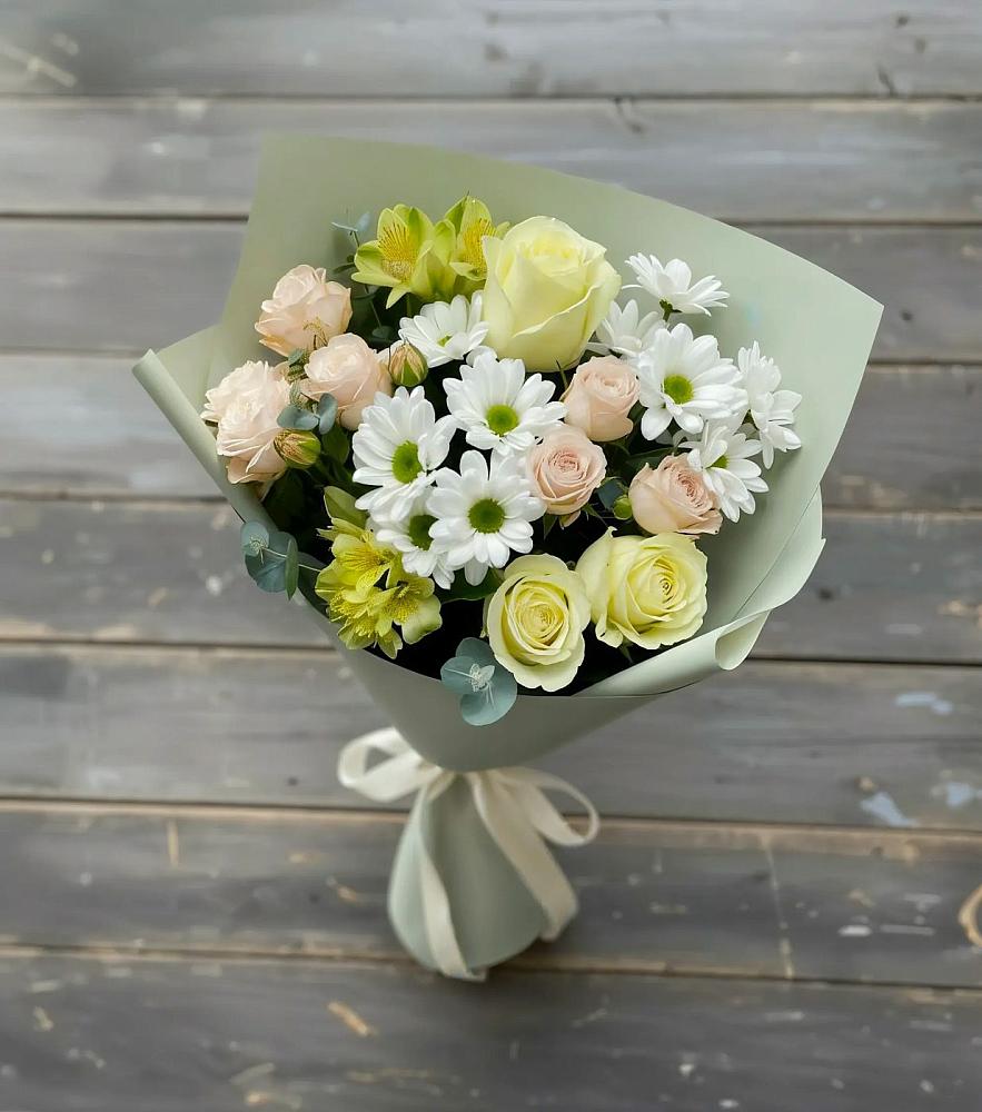 Букет цветов из: Альстромерии, Розы и Хризантемы в Ханты-Мансийске