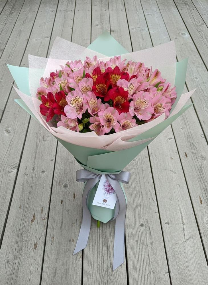 Букет цветов из: Альстромерии в Ханты-Мансийске