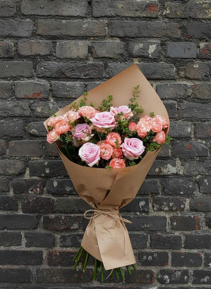 Букет цветов из: Розы в Ханты-Мансийске