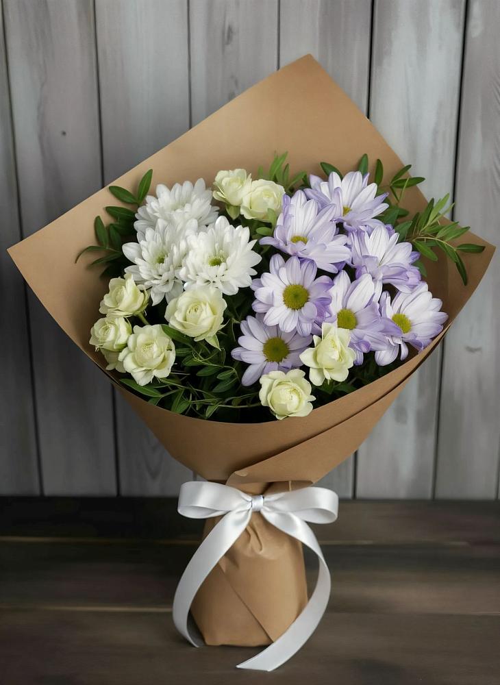 Букет цветов из: Хризантемы и Розы в Ханты-Мансийске